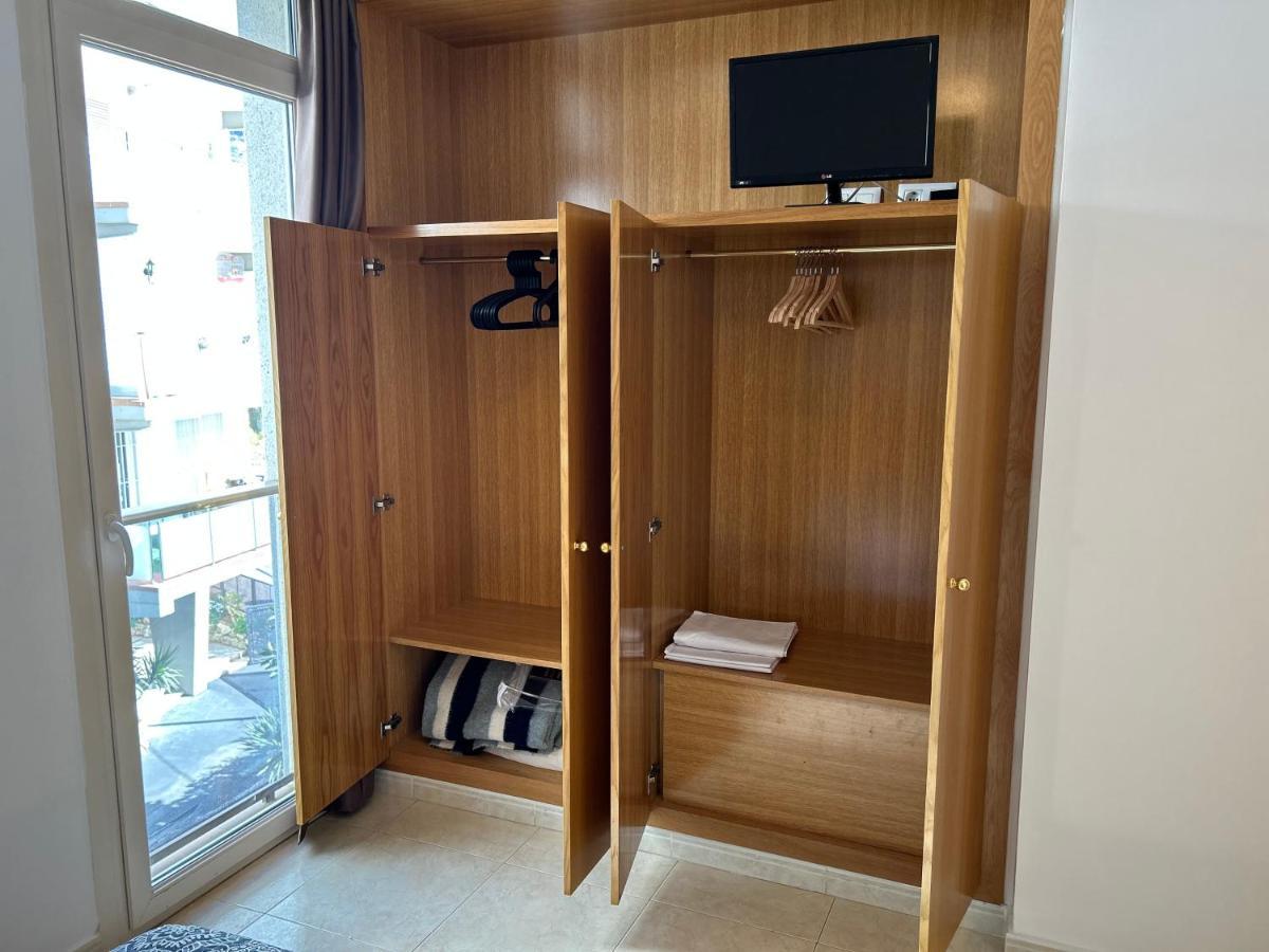 Apartaments Superiors Mtb Only Couples Lloret de Mar Eksteriør bilde