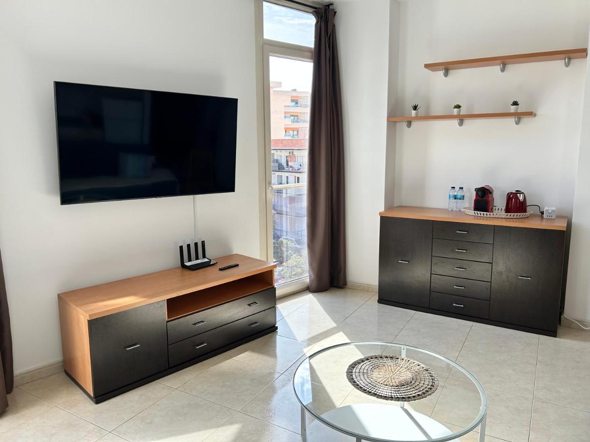 Apartaments Superiors Mtb Only Couples Lloret de Mar Eksteriør bilde
