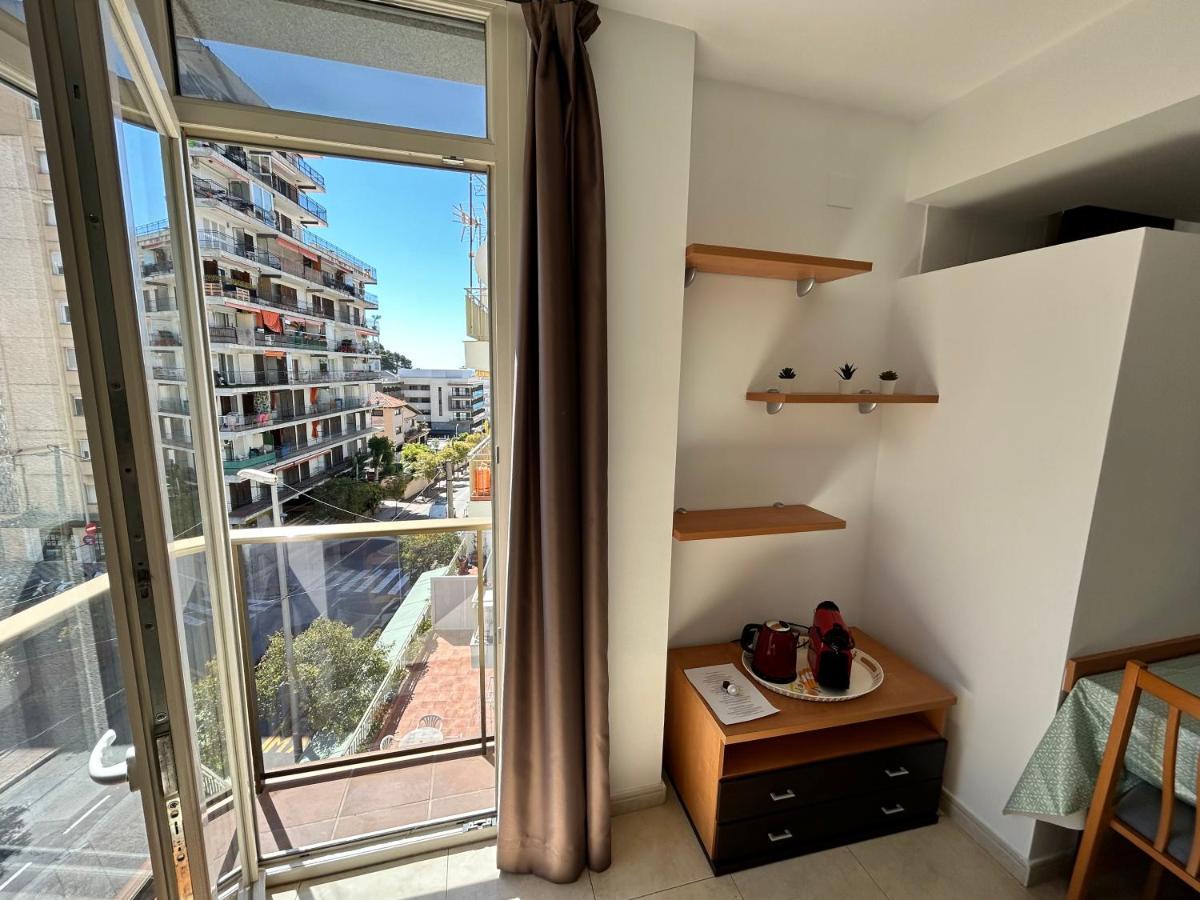 Apartaments Superiors Mtb Only Couples Lloret de Mar Eksteriør bilde