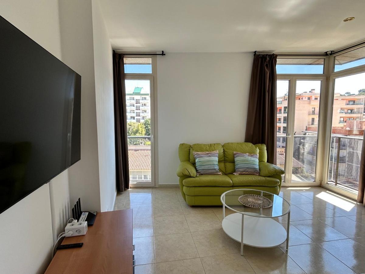 Apartaments Superiors Mtb Only Couples Lloret de Mar Eksteriør bilde