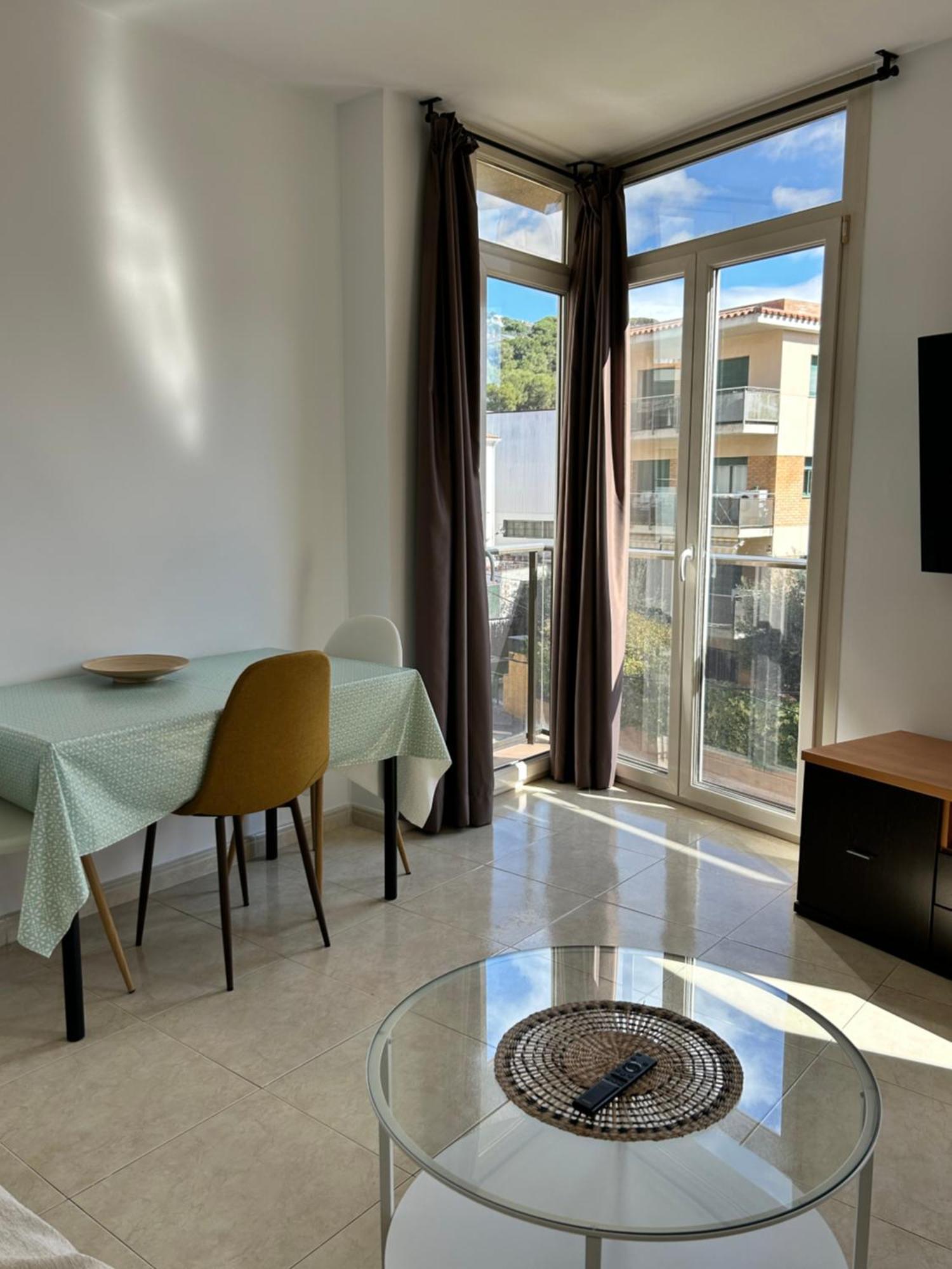 Apartaments Superiors Mtb Only Couples Lloret de Mar Eksteriør bilde