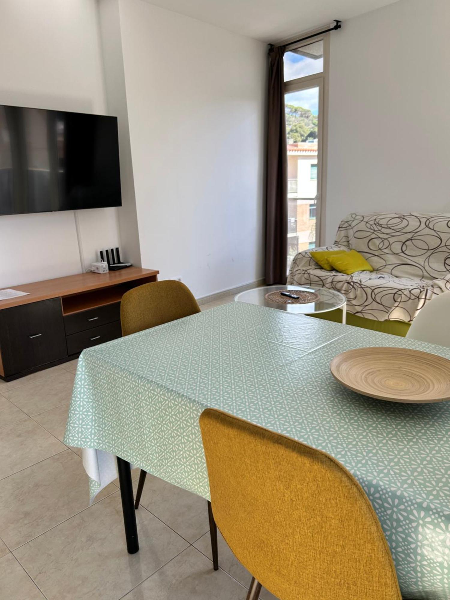 Apartaments Superiors Mtb Only Couples Lloret de Mar Eksteriør bilde