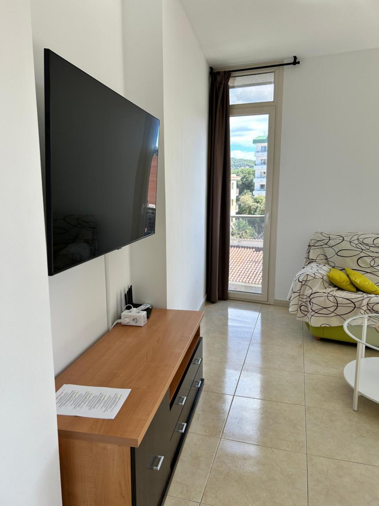 Apartaments Superiors Mtb Only Couples Lloret de Mar Eksteriør bilde