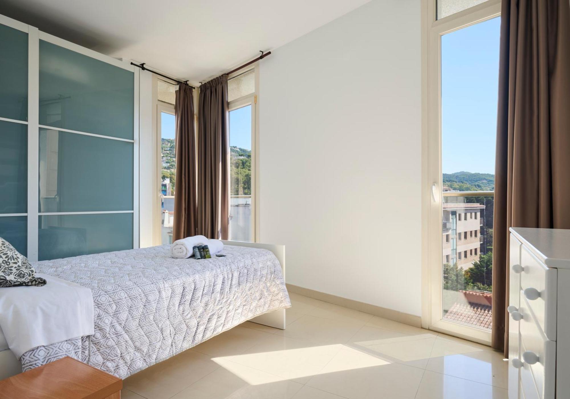 Apartaments Superiors Mtb Only Couples Lloret de Mar Eksteriør bilde